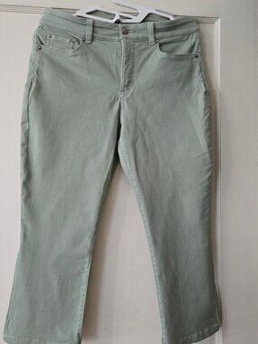 8 CHAPS Madden Capri Jeans Women Sage Green High Rise Skinny Y2K Stretch Denim